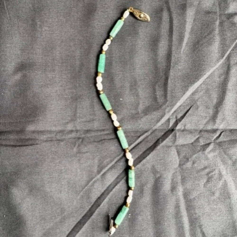 Vintage Faux Pearl and Green Stone Beaded Bracelet 7